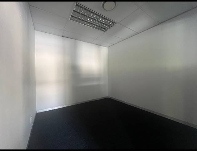 224M² OFFICE TO LET IN MEYERSDAL
